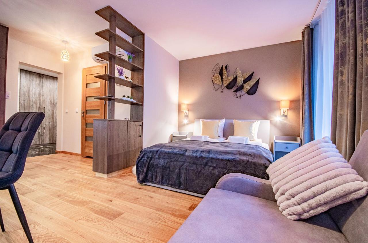 Inpoint Spacious Apartments Near Main Square & Kazimierz District Cracovie Extérieur photo