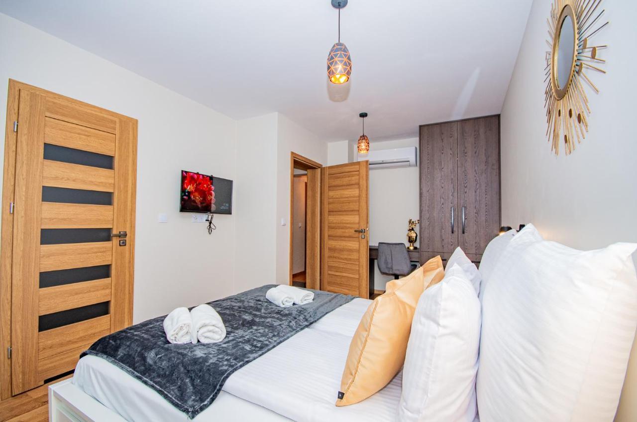 Inpoint Spacious Apartments Near Main Square & Kazimierz District Cracovie Extérieur photo