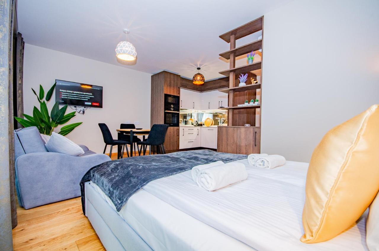Inpoint Spacious Apartments Near Main Square & Kazimierz District Cracovie Extérieur photo