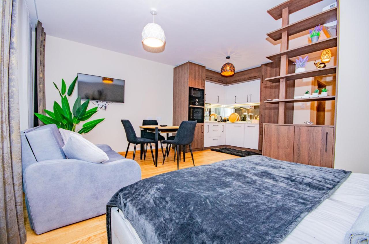 Inpoint Spacious Apartments Near Main Square & Kazimierz District Cracovie Extérieur photo